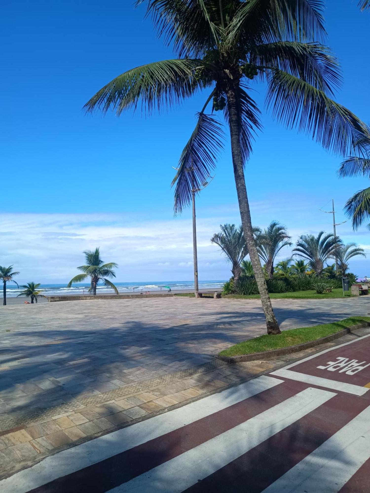 Apartamento Pe Na Areia Vila Caicara ปรายากรันเด ภายนอก รูปภาพ